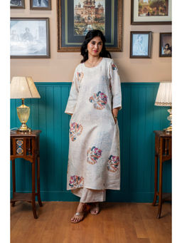 SIARA WOMEN - Off White Linen Printed Kurta and Pant