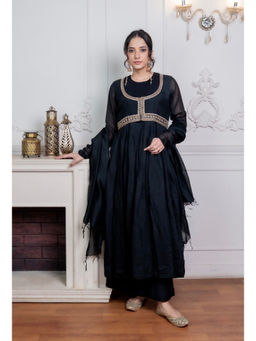SIARA WOMEN - Black Chanderi Embroidered Anarkali and Pant with Dupatta