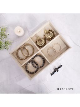 La Trove - Luxury 4 Section Jewellery Tray (30X20X3.5 Cm)