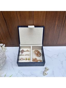 La Trove - Portable Ring Plus Plain Storage Box Organizer