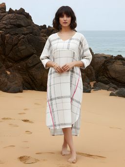 Dora Dori - Women White Linen Geometric Dress