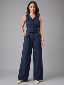 Twenty Dresses by Nykaa Fashion - V-Neck Sleeveless Co-Ord Set