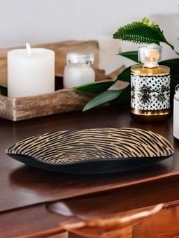 At Home by Nilkamal - Cirque Bent Decorative Platter -Black
