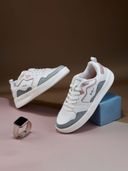 White color option, Currently selected