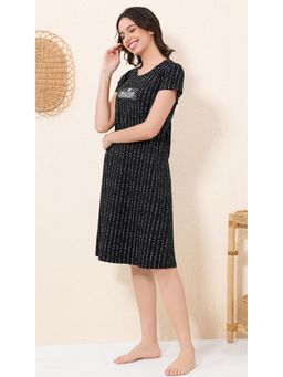 Quira - Women Black Pure Cotton Printed Nightdress