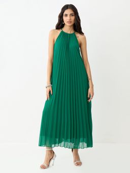 Femmella - Green Halter Neck Pleated Maxi Dress