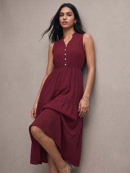 Outzidr - Maroon Sleeveless Tiered Dress