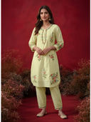 Yellow color option, Currently selected
