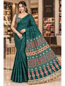 FLOSIVE - Women Chinon Green Embroidered Mirror Work Saree