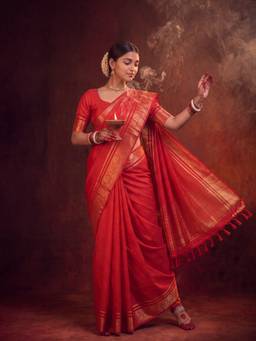 Akhilam - Women Viscose Red Woven Designer Handloom Saree