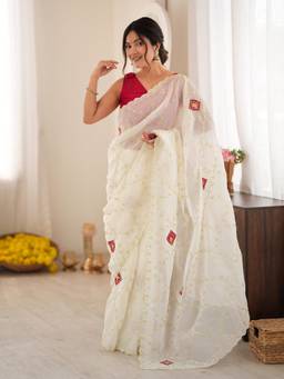 Akhilam - Women Paper Off White Embroidered Designer Saree