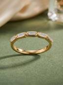 Gold color option, Currently selected
