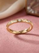 Gold color option, Currently selected