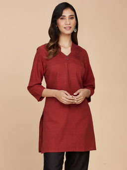 Fabindia - Maroon Cotton Straight Slim Fit Short Kurti