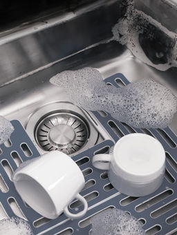 Joseph Joseph - Sink Saver Adjustable Sink Mat For thinKitchen with Two Grid Sections