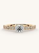 Rose Gold color option, Currently selected