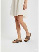 Brown color option, Currently selected