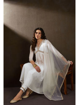 KVS FAB - Women Embroidered Sequence White Kurta Pant & Dupatta (Set of 3)