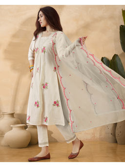 KVS FAB - Off White Zari Sequence Thread Work Embroidered Kurta Pant & Dupatta (Set of 3)