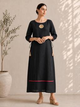 Kaveri - Black A Mark Of Dress