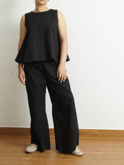 LOMA - Black The Back Buttoned Top