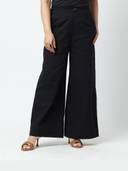 Black color option, Currently selected