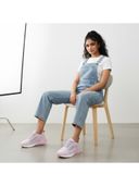 Pink color option, Currently selected