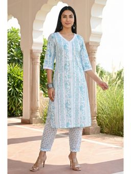 Aurelia - Women's Floral White Kurta with Pant