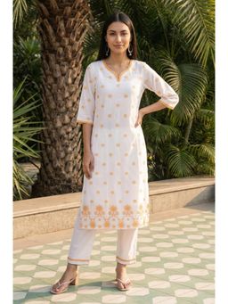 Aurelia - Women's Embroidered White Kurta with Pant