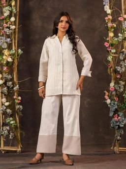 Autumnlane - Women's Stripes White Co-Ord Set