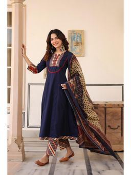Rain & Rainbow - Women's Printed Blue Kurta with Pant