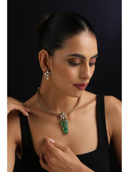 SWABHIMANN - Emerald Hasli Green Necklace with Earrings