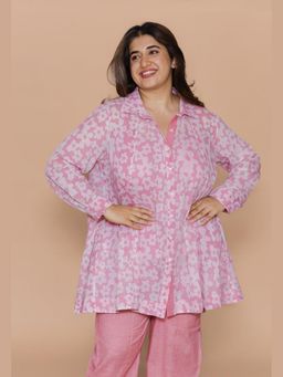 The Indian Ethnic Co. - Zaria Pink Batik Mul Anit-Fit Short Tunic Top
