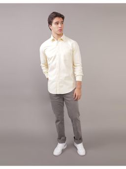 American Eagle - Men Yellow Slim Fit Solid Oxford Button-Up Shirt