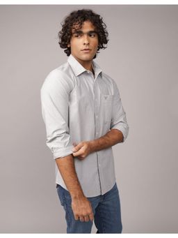 American Eagle - Men Grey Slim Fit Solid Shirt