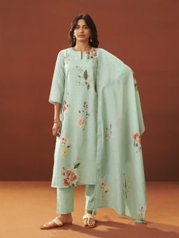 Autumnlane - Green Floral Three Fourth Sleeves Kurta Pant With Dupatta