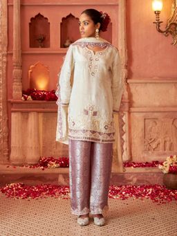 Autumnlane - White Embellished/Sequined Full Sleeves Kurti Pant With Dupatta