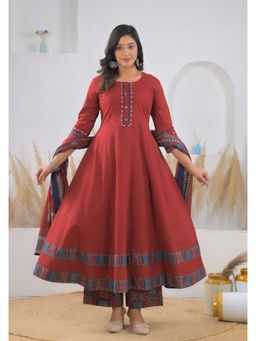 Autumnlane - Rust Printed Three Fourth Sleeves Anarkali Kurta Pant With Dupatta