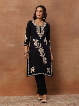 House of Chikankari - Threadwork Embroidered Woollen Solid Long Kurta Black