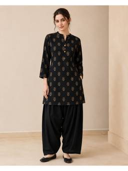 Jaipur Kurti - Black Floral Printed Straight Pure Cotton Kurta and Farshi Salwar