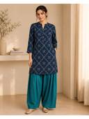 Navy Blue color option, Currently selected