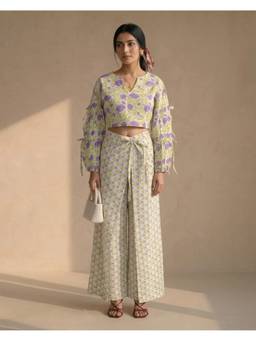 Ambraee - Off White Floral Cotton Co-Ord Set
