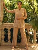 Tan color option, Currently selected