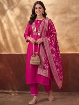Jaipur Kurti - Women'S Pink Embroidered Kurta with Pant and Dupatta