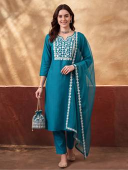 Jaipur Kurti - Women'S Teal Floral Embroidered Kurta with Pant and Dupatta