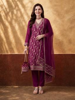 Jaipur Kurti - Women'S Magenta Heavy Zari Weaving Kurta with Pant and Dupatta