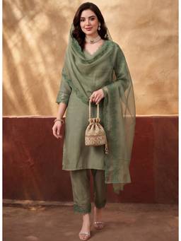 Jaipur Kurti - Women'S Green Embroidered Kurta with Pant and Dupatta
