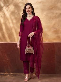 Jaipur Kurti - Women'S Burgundy Embroidered Kurta with Pant and Dupatta