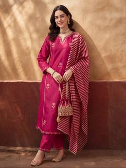 Jaipur Kurti - Women'S Pink Embroidered Kurta with Pant and Dupatta