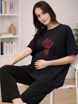 Angloindu - Women Black Text Printed Drop Shoulder Maternity T-shirt
